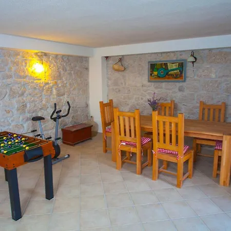 Kuca Za Odmor Pirak * Makarska