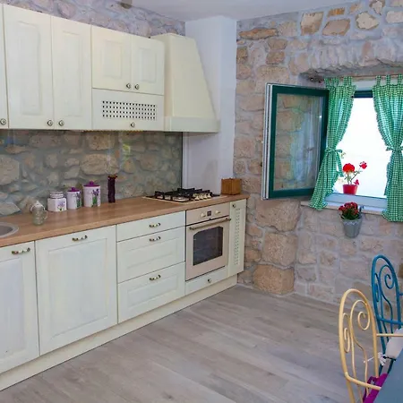 Villa Kuca Za Odmor Pirak *