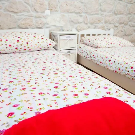 Villa Kuca Za Odmor Pirak *